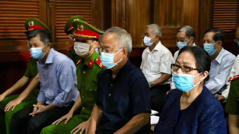 Đề nghị tuyên bà Dương Thị Bạch Diệp mức án tù chung thân