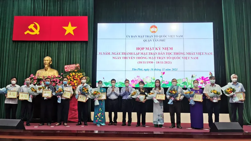 Đa dạng hóa các hình thức vận động, tập hợp, đoàn kết nhân dân