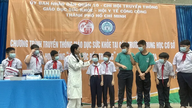 Phối hợp đẩy mạnh truyền thông giáo dục sức khỏe cho học sinh