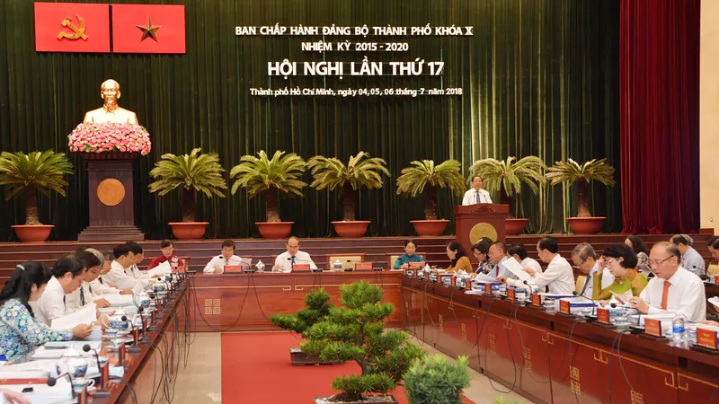  Hội nghị lần thứ 17 Ban Chấp hành Đảng bộ TPHCM khóa X khai mạc vào sáng 4-7. Ảnh: VIỆT DŨNG