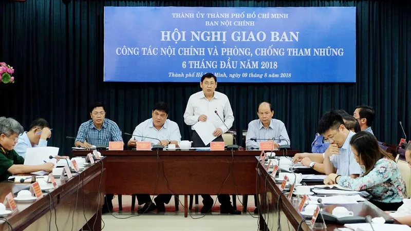 Xây dựng quy định điều chuyển người đứng đầu để sai phạm tại cơ quan, đơn vị