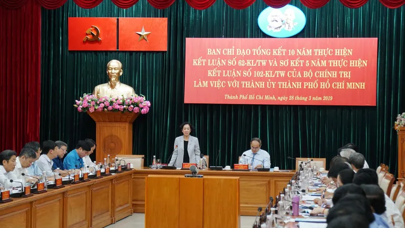 Quang cảnh buổi làm việc. Ảnh: HOÀNG HÙNG