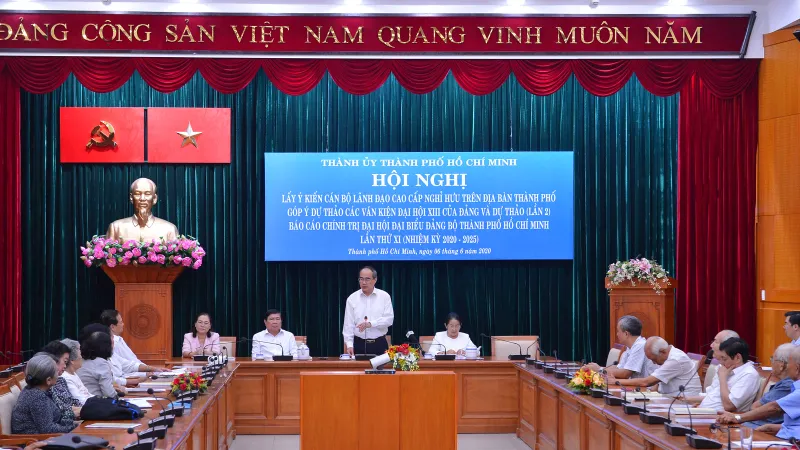 Bí thư Thành ủy TPHCM Nguyễn Thiện Nhân phát biểu tại Hội nghị. Ảnh: VIỆT DŨNG