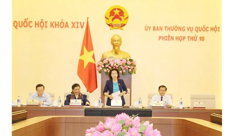 Chủ tịch Quốc hội Nguyễn Thị Kim Ngân phát biểu khai mạc phiên họp thứ 10. Ảnh: quochoi.vn