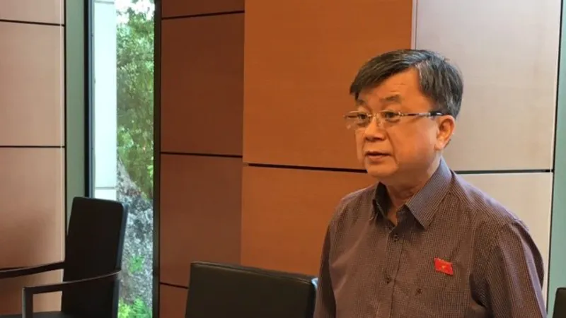 ĐBQH Trương Trọng Nghĩa phát biểu tại piên họp tổ ĐBQH TPHCM chiều 7-6