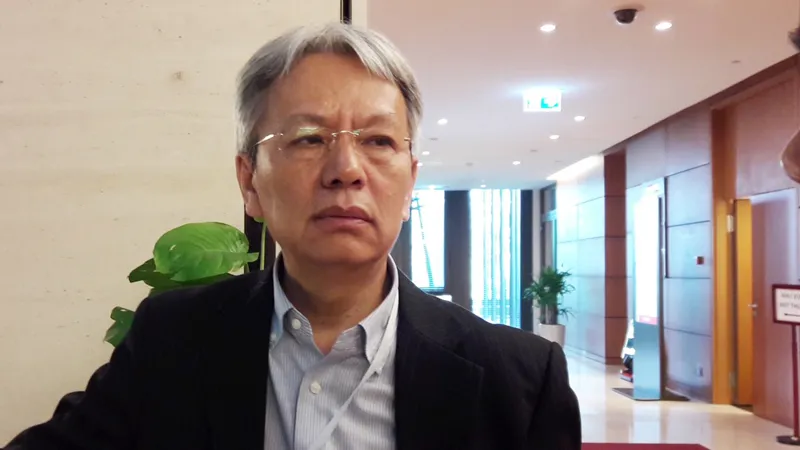 TS Nguyễn Sĩ Dũng