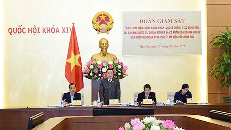 Phó Chủ tịch Quốc hội Phùng Quốc Hiển chủ trì buổi làm việc 