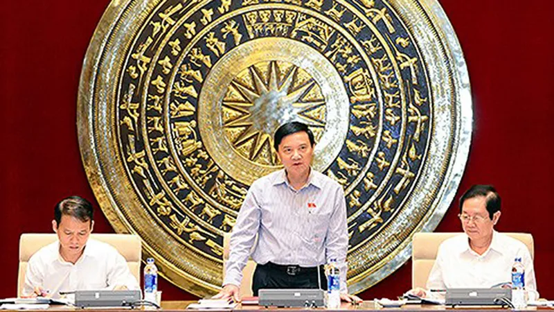 Dư luận vẫn nóng với tình trạng tuyển dụng, bổ nhiệm “siêu tốc”