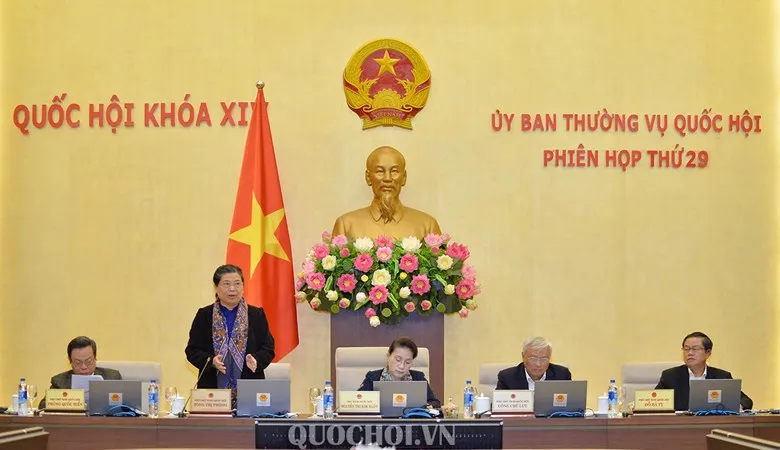 Phó Chủ tịch thường trực Quốc hội Tòng Thị Phóng 