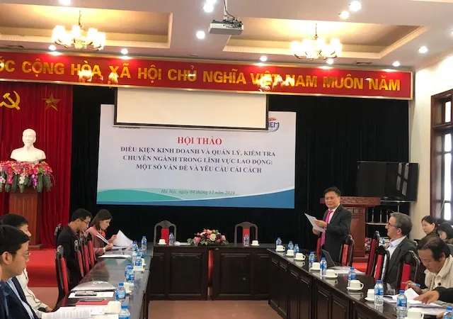 Quang cảnh buổi hội thảo 