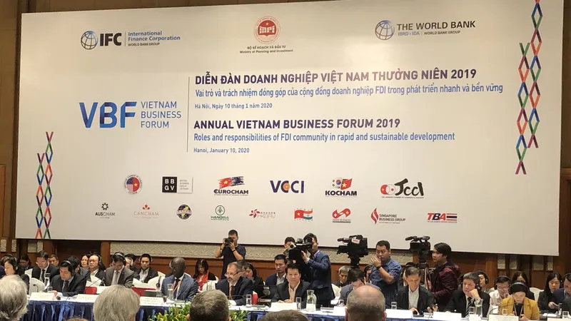 Quang cảnh diễn đàn 