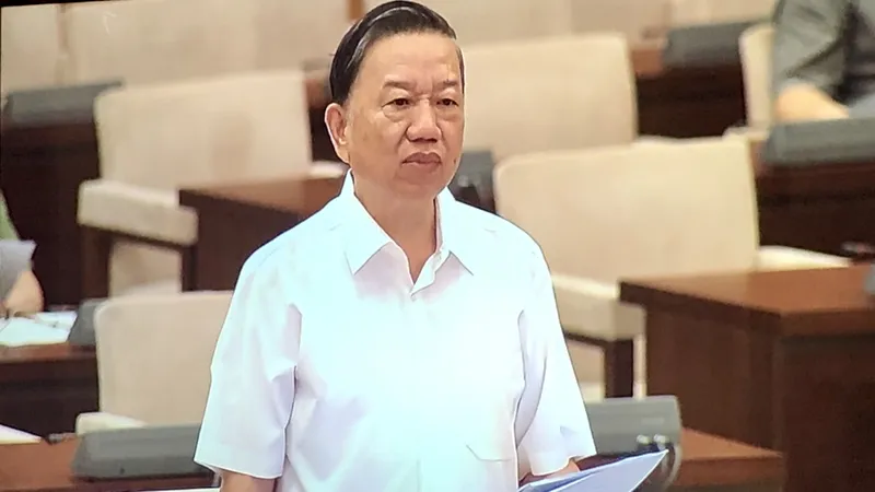 Bộ trưởng Bộ Công an Tô Lâm phát biểu tại phiên họp về dự án Luật Cư trú (sửa đổi)