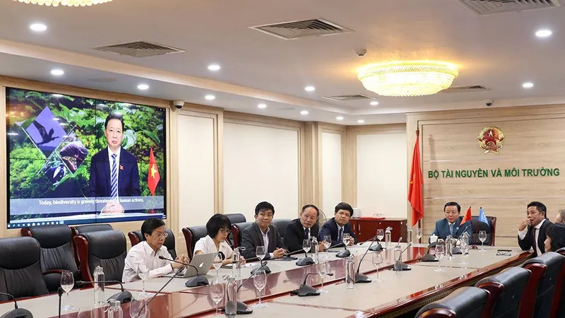 Lãnh đạo Bộ Tài nguyên và Môi trường dự Hội nghị trực tuyến 