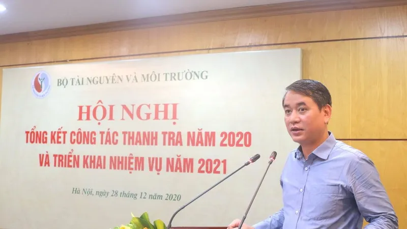 Chánh Thanh tra Bộ Tài nguyên và Môi trường Lê Vũ Tuấn Anh báo cáo tại Hội nghị 