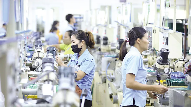 Ngành chế biến, chế tạo tăng 10,4% (cùng kỳ năm trước tăng 7,1%), đóng góp 8 điểm phần trăm vào mức tăng chung