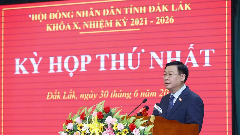  Chủ tịch Quốc hội Vương Đình Huệ phát biểu chỉ đạo tại kỳ họp thứ nhất của HĐND tỉnh Đắk Lắk khóa X, nhiệm kỳ 2021 – 2026