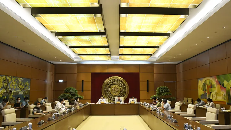 Toàn cảnh phiên họp. Ảnh: VIẾT CHUNG 