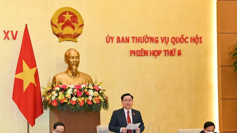 Chủ tịch Quốc hội Vương Đình Huệ phát biểu khai mạc phiên họp. Ảnh: ĐBND