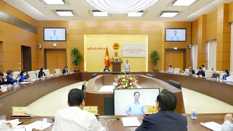 Quang cảnh buổi họp