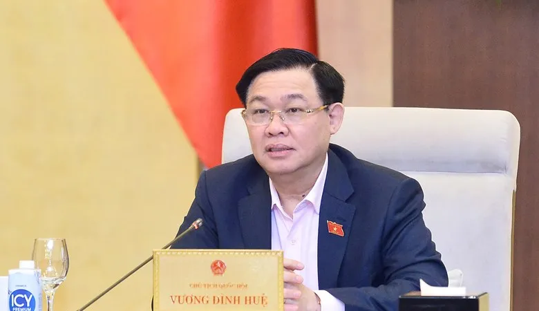 Chủ tịch Quốc hội Vương Đình Huệ phát biểu tại phiên họp