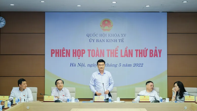 Chủ nhiệm Ủy ban Kinh tế Vũ Hồng Thanh nhận định, đầu tư 3 dự án là yêu cầu cấp bách