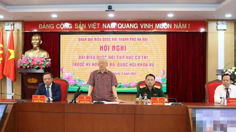 Tổng Bí thư Nguyễn Phú Trọng phát biểu tại cuộc tiếp xúc cử tri các quận Đống Đa, Ba Đình, Hai Bà Trưng, sáng 12-5