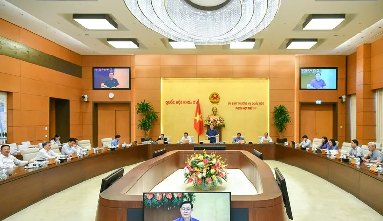 Một phiên họp của UBTVQH. Ảnh minh hoạ 