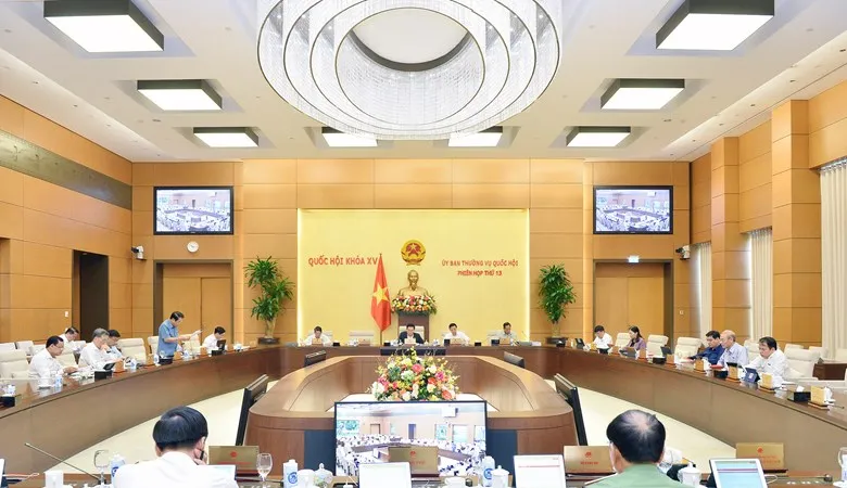 Quang cảnh phiên họp 