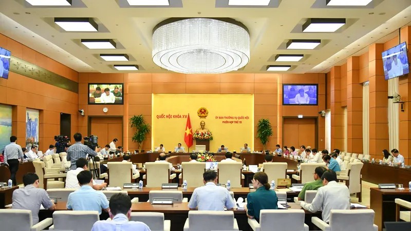 Tại phiên họp thứ 15, UBTVQH xem xét các báo cáo của Chánh án TANDTC và Viện trưởng VKSNDTC về công tác giải quyết khiếu nại, tố cáo năm 2022 