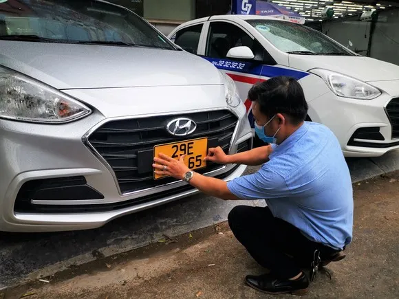 Có những hạn chế nhất định với quyền sở hữu biển xe ô tô trúng đấu giá