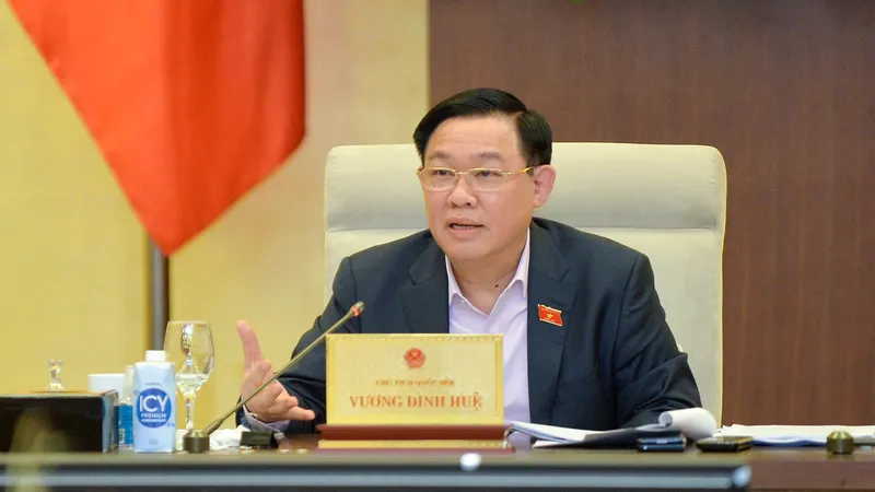 Chủ tịch Quốc hội Vương Đình Huệ phát biểu tại phiên họp