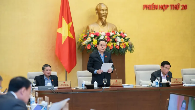 Phó Chủ tịch Thường trực Quốc hội Trần Thanh Mẫn điều hành nội dung UBTVQH xem xét, thông qua dự thảo Nghị quyết hướng dẫn thi hành Nội quy kỳ họp Quốc hội