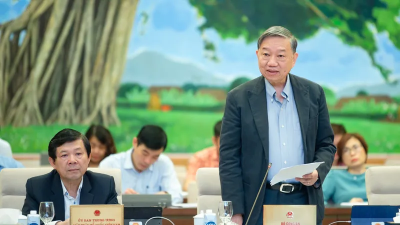 Bộ trưởng Bộ Công an Tô Lâm phát biểu tại phiên họp sáng 17-3 