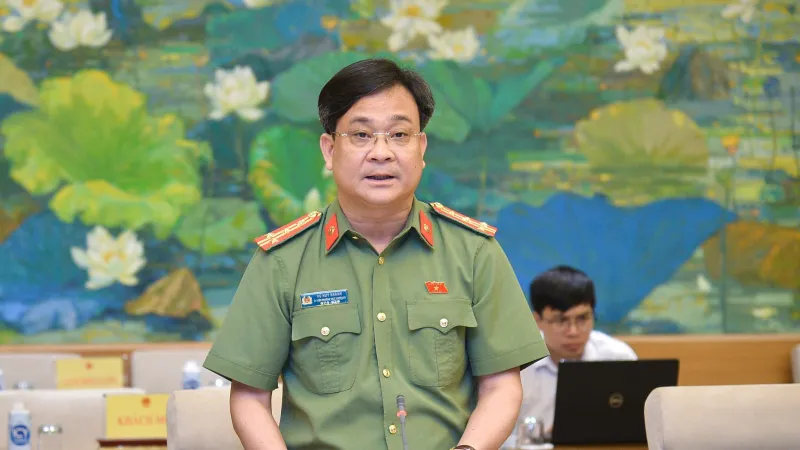 Luật hóa việc bổ sung thông tin “nơi sinh” trên giấy tờ xuất, nhập cảnh