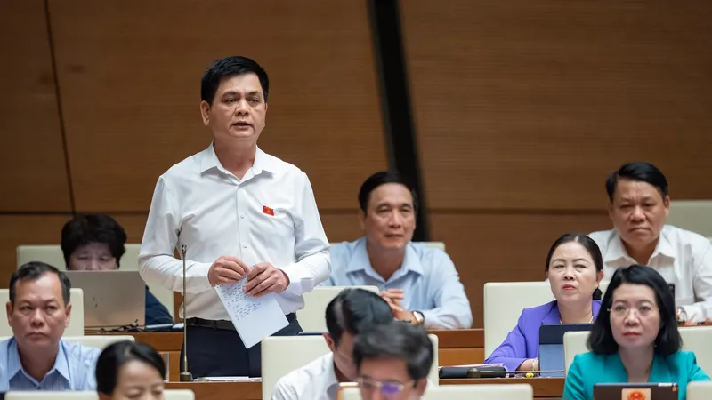 ĐB Nguyễn Lâm Thành (Thái Nguyên). Ảnh: VIẾT CHUNG