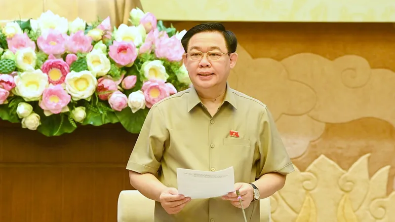Chủ tịch Quốc hội Vương Đình Huệ chủ trì phiên họp lần thứ nhất Ban Chỉ đạo kỷ niệm 80 năm ngày Tổng tuyển cử đầu tiên bầu Quốc hội Việt Nam. Ảnh: VIẾT CHUNG 