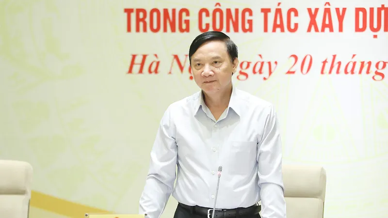 Phó Chủ tịch Quốc hội Nguyễn Khắc Định chủ trì phiên họp 