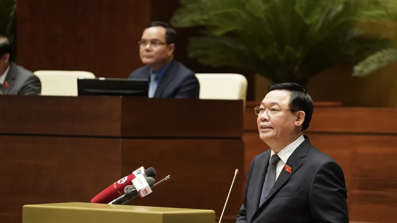 Chủ tịch Quốc hội Vương Đình Huệ phát biểu gợi mở thảo luận. Ảnh: QUANG PHÚC 