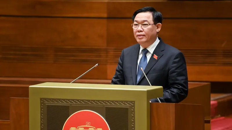 Chủ tịch Quốc hội Vương Đình Huệ tổng kết hoạt động chất vấn và trả lời chất vấn trong khuôn khổ phiên họp thứ 25 của UBTVQH. Ảnh: VIẾT CHUNG