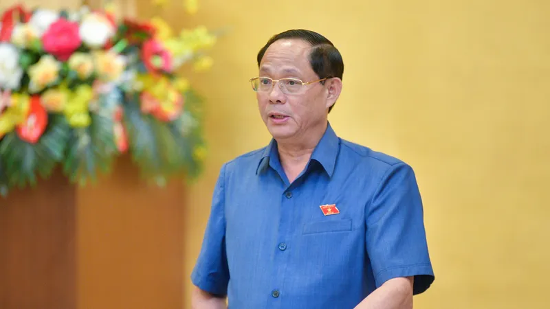 Phó Chủ tịch Quốc hội Trần Quang Phương điều hành phiên họp. Ảnh: VIẾT CHUNG 