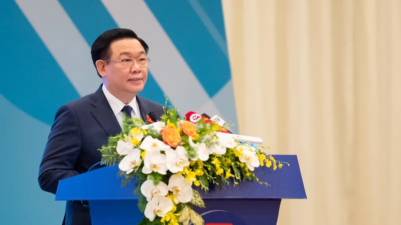 Chủ tịch Quốc hội Vương Đình Huệ dự và phát biểu khai mạc hội nghị. Ảnh: QUANG PHÚC 