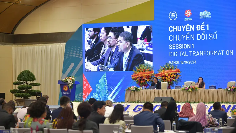 Quang cảnh phiên thảo luận chuyên đề số. Ảnh: QUANG PHÚC 