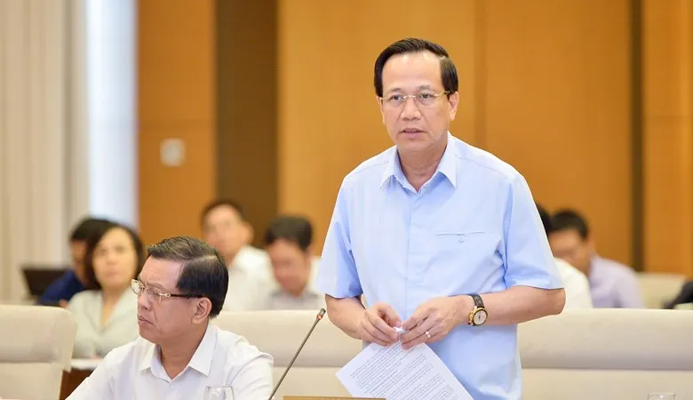Bộ trưởng LĐTB - XH Đào Ngọc Dung giải trình tại phiên họp