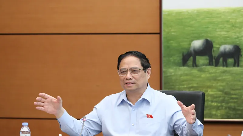 Thủ tướng Chính phủ Phạm Minh Chính phát biểu tại phiên thảo luận tổ về tình hình kinh tế - xã hội sáng 24-10. Ảnh: QUANG PHÚC 