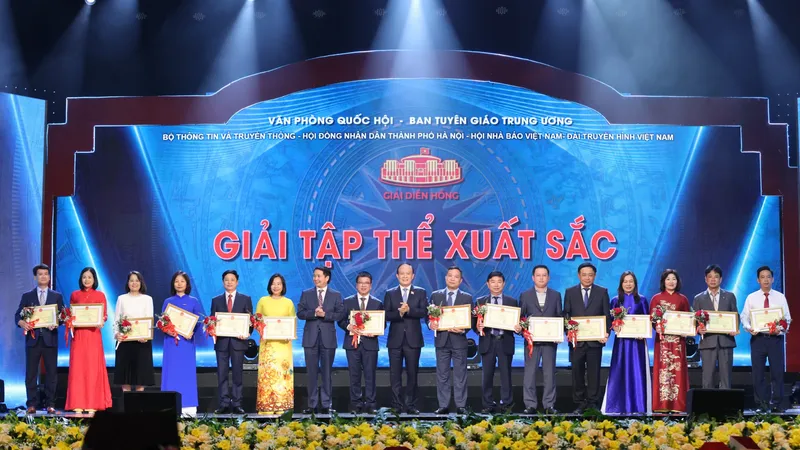 Trao Giải Diên Hồng lần thứ 2 
