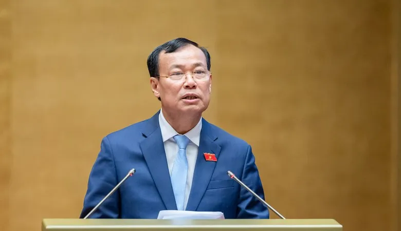 Chủ nhiệm Ủy ban Quốc phòng - An ninh Lê Tấn Tới trình bày Báo cáo giải trình, tiếp thu, chỉnh lý dự thảo Luật Trật tự, an toàn giao thông đường bộ
