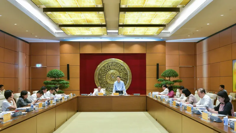 Quang cảnh cuộc làm việc 