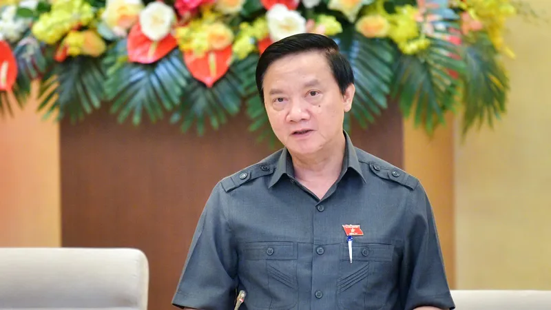 Phó Chủ tịch Quốc hội Nguyễn Khắc Định điều hành nội dung thảo luận