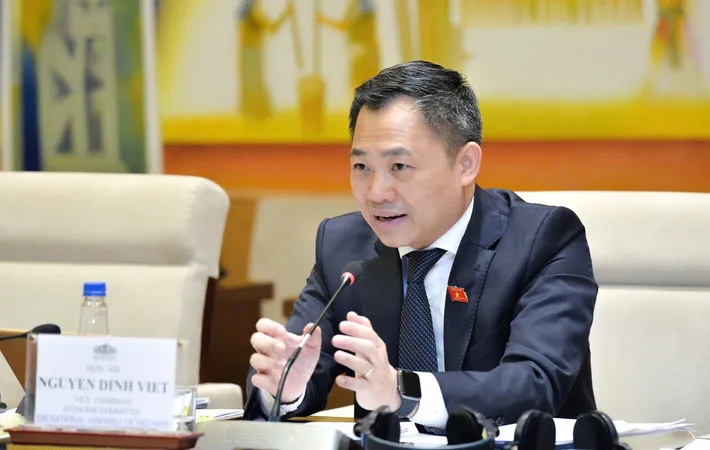 Phó Chủ nhiệm Ủy ban Kinh tế Nguyễn Đình Việt