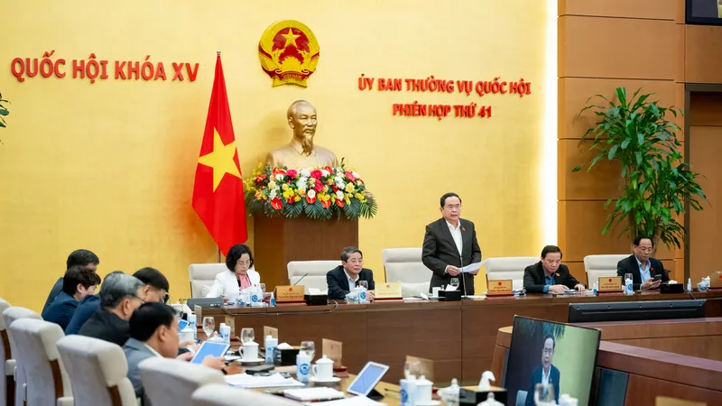 Chủ tịch, Phó Chủ tịch Quốc hội sẵn sàng làm việc ngoài giờ để kịp thời chuẩn bị kỳ họp bất thường 